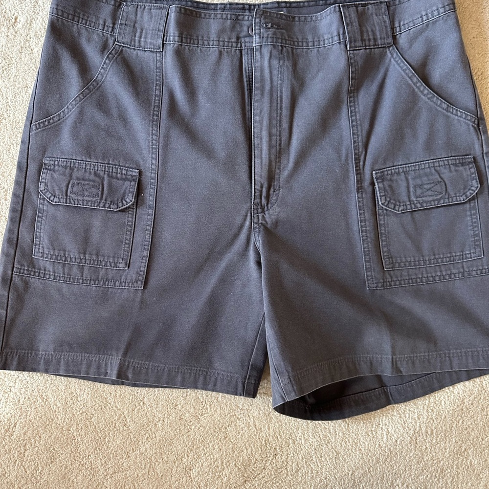 Calbela’s Menn’s Gray Cargo Shorts